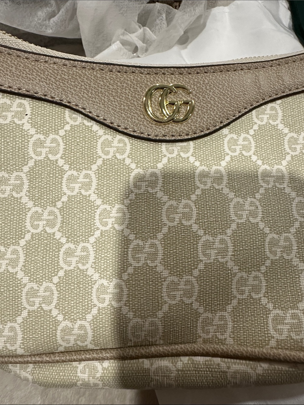 Gucci Beige GG Canvas Shoulder Bag with Green and Red Web Strap🪞 - Picture 2 of 9